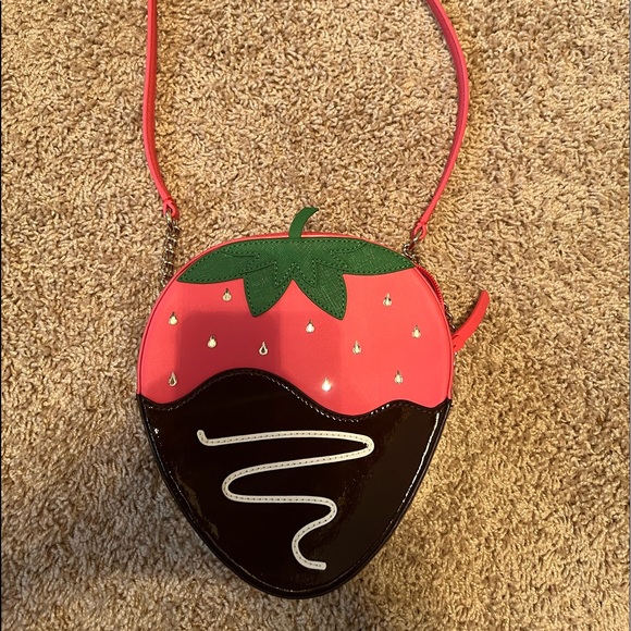 kate spade Handbags - Kate Spade Strawberry Novelty Bag